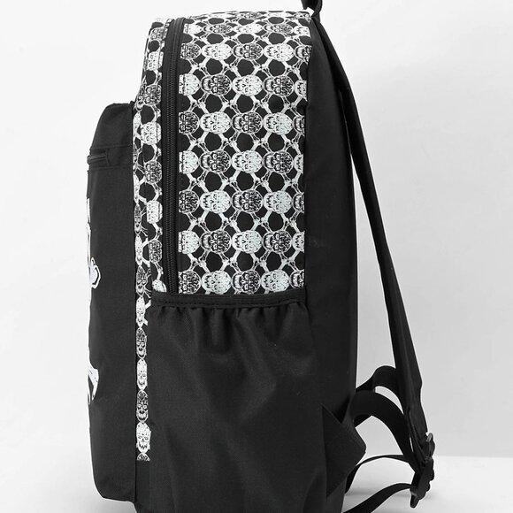 NWT Lurking Class Bonehead Skull & Crossbones Backpack - Picture 3 of 9